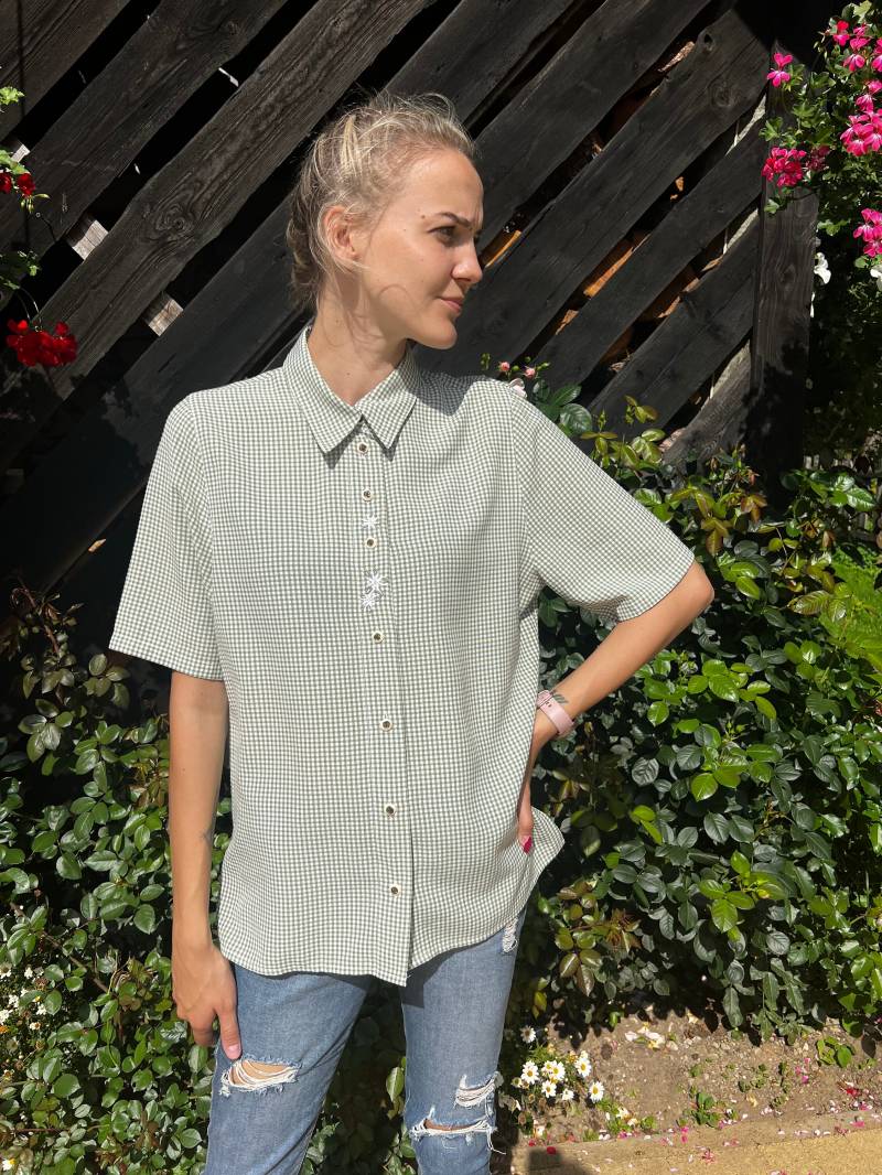 Frauen Lodenhemd Dirndl Bluse Kariertes Kurzarm Hemd Grün Kariert Folklore Trachtenhemd Größe Mittelgroße Bis Große von VintagefairyStudio