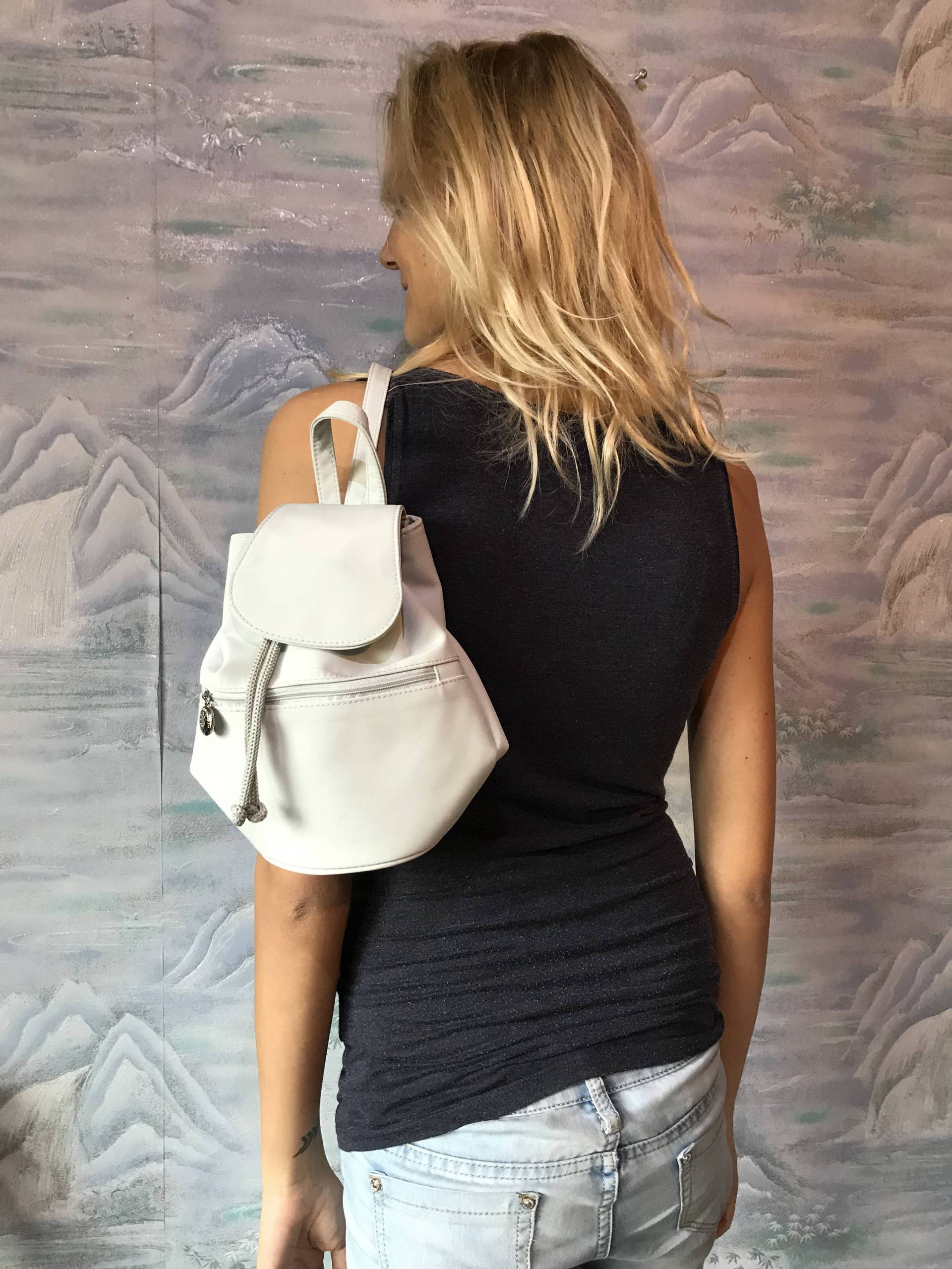 Vintage Stoff Rucksack Textil Leichte Leichten Vegan Freundlich Mini Festivalbag von VintagefairyStudio