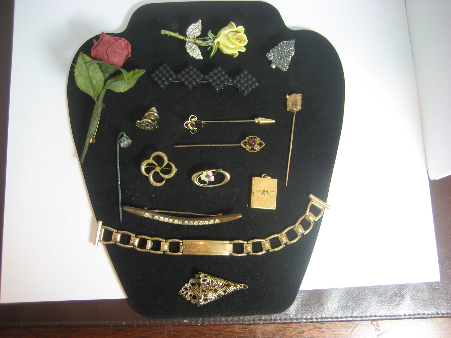 15 Antik Vintage Stifte, Broschen, Medaillons, Etc... Einige Gold Gefüllt von Vintagegini