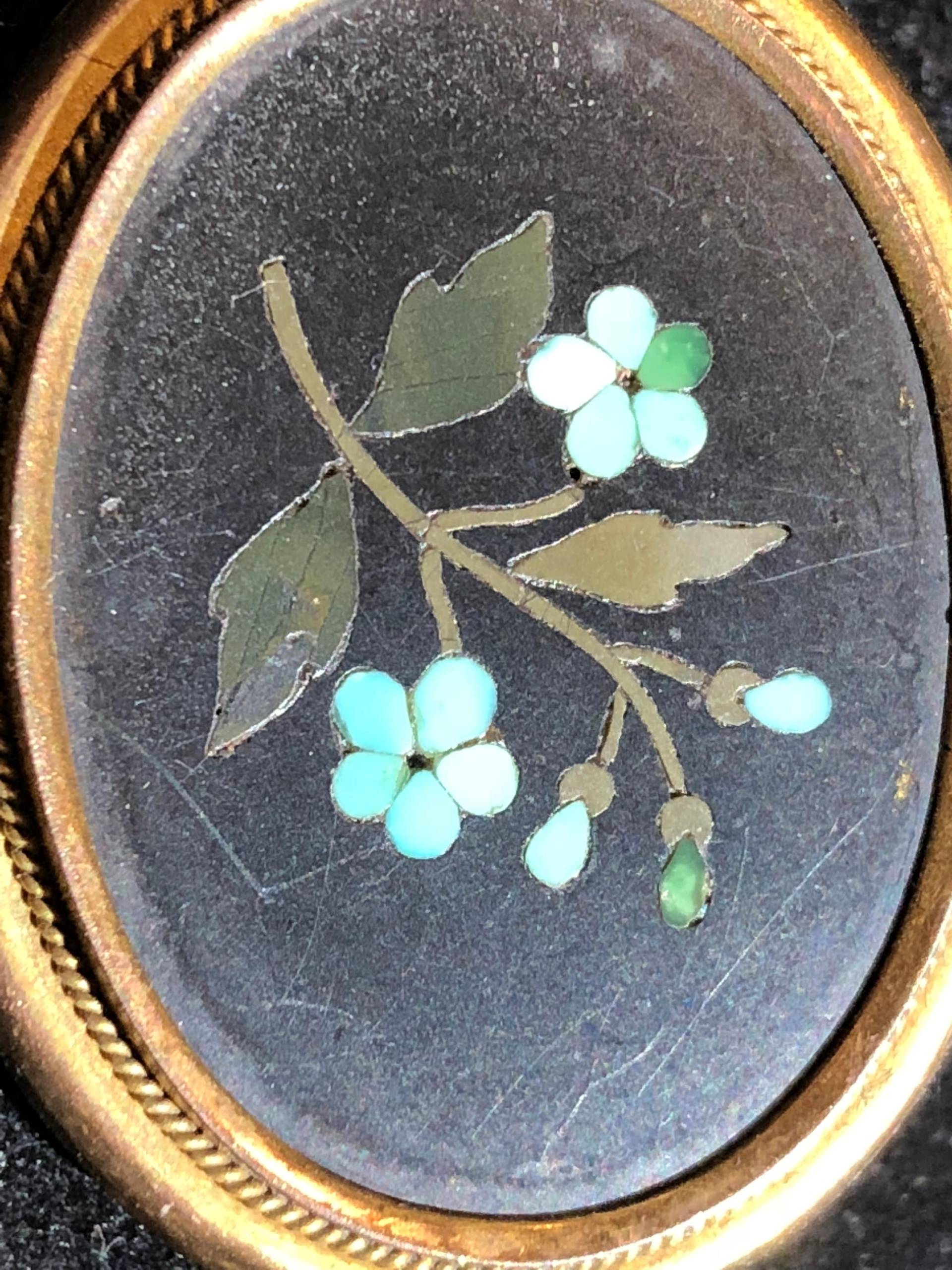 Antike 9Kt Schöne Inlay Brosche von Vintagegini