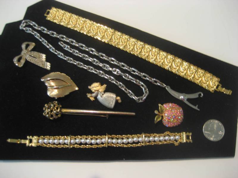 Sehr Schöne Auswahl An Armbändern Broschen Etc... Zentall, Brosway Alle Elemente Markiert von Vintagegini