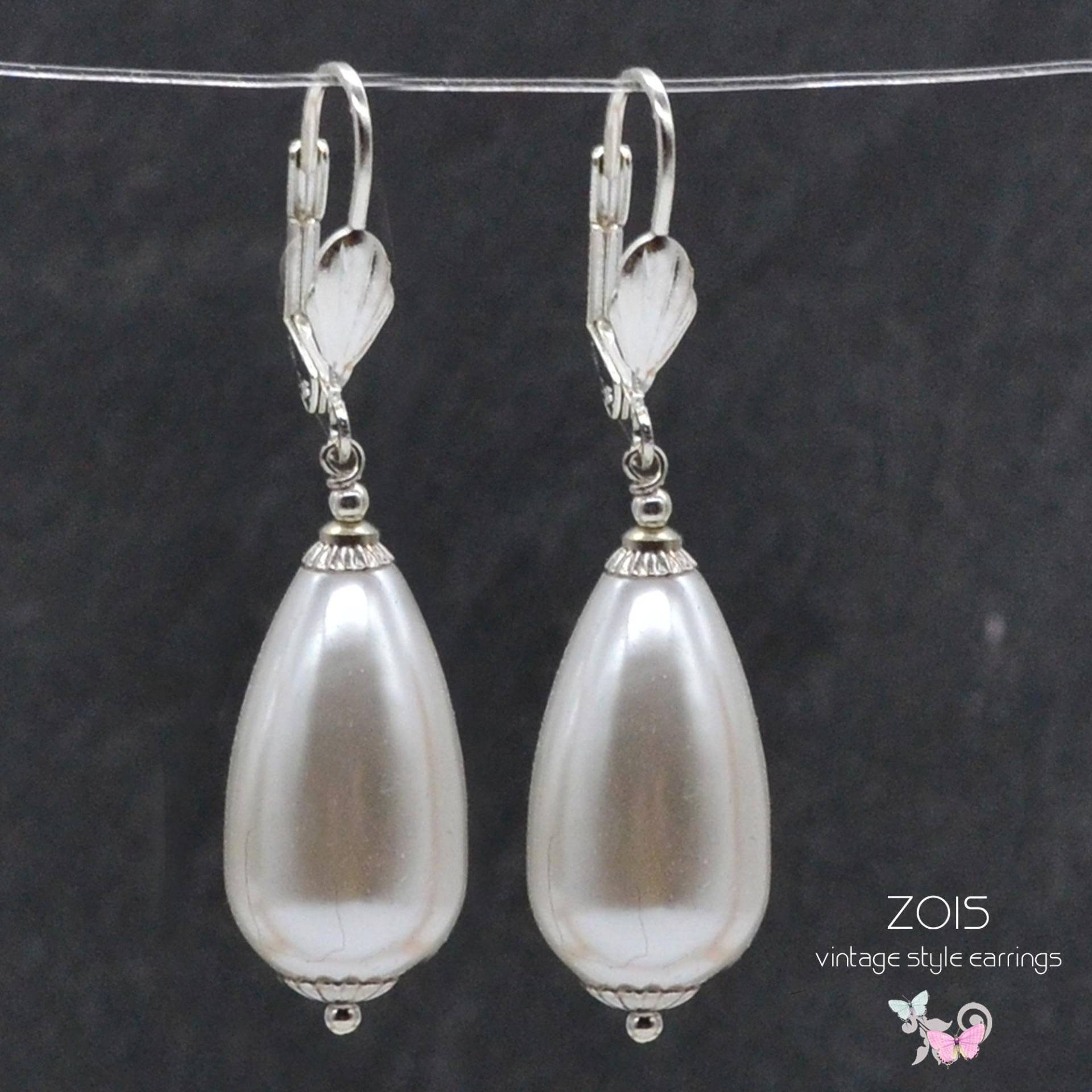 Perlenohrringe Tropfen Hängend Silber // Brautschmuck Mit Perlen Ohrhänger Perle Weiße Ohrringe Handgefertigt in Deutschland von VintagestyleEarrings