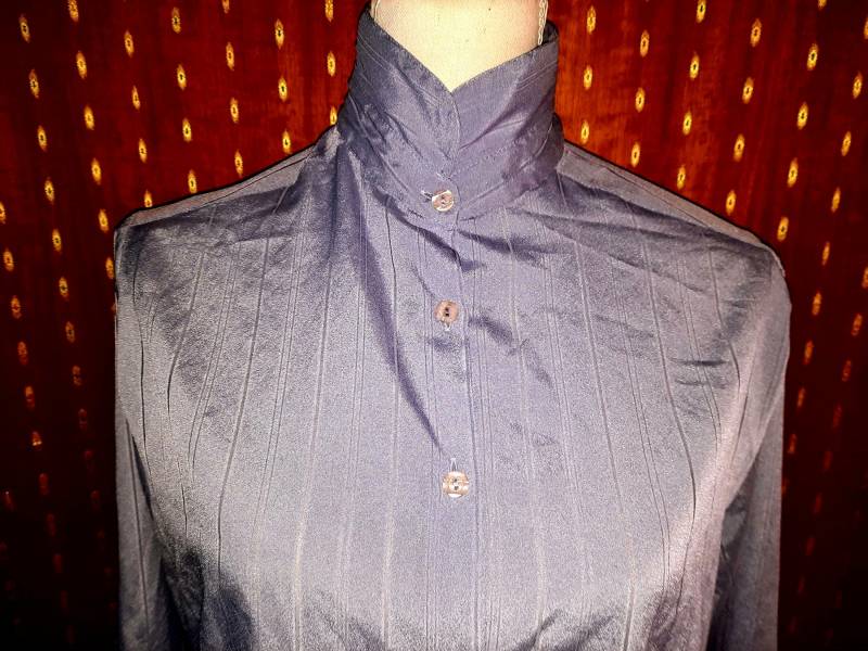 Blusevintageflieder46L Blusevintageflieder46L von Vintagewunderwelt