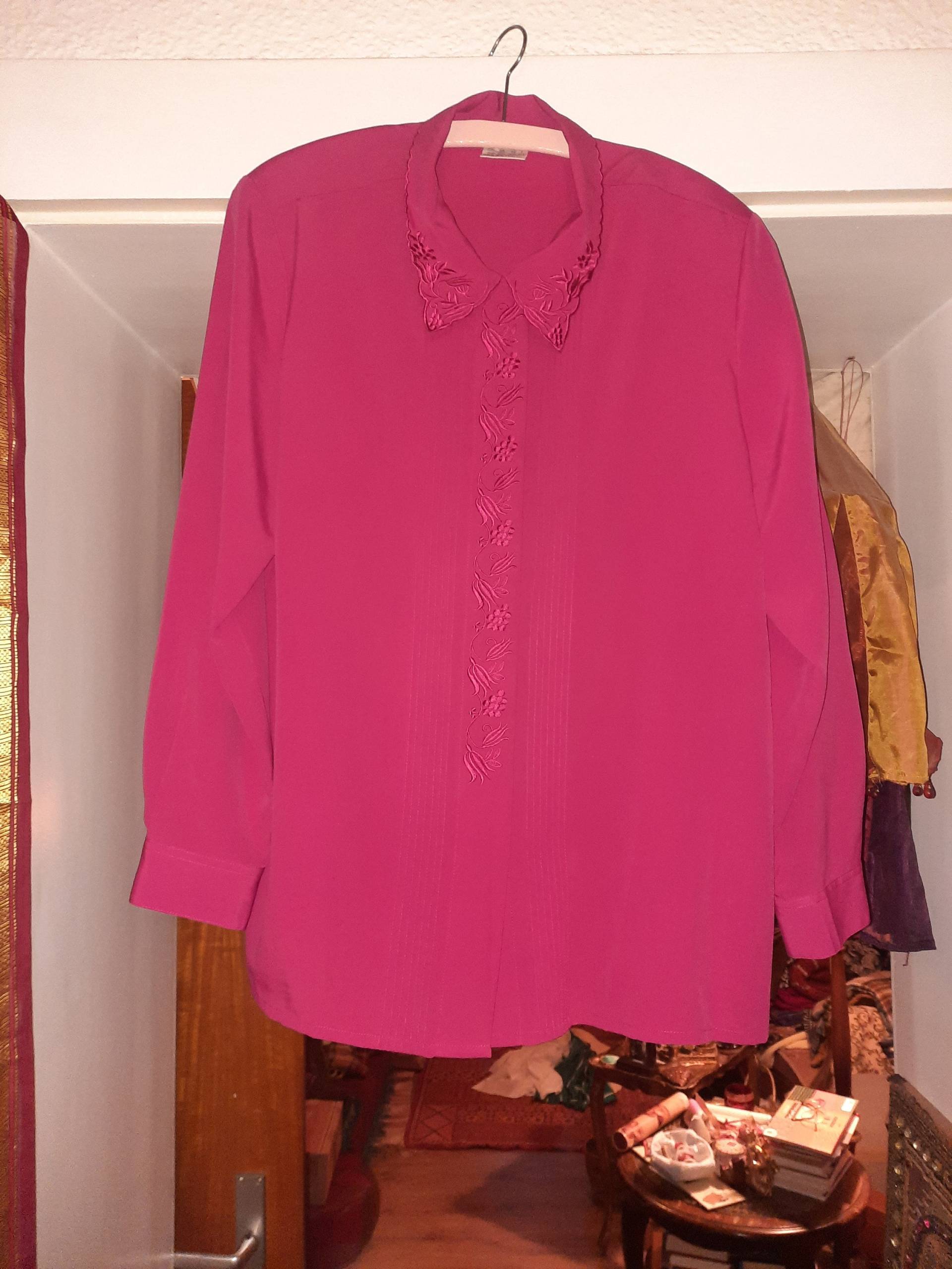 Blusevintagepink80Ereightiesml Blusevintagepink80Ereightiesml von Vintagewunderwelt