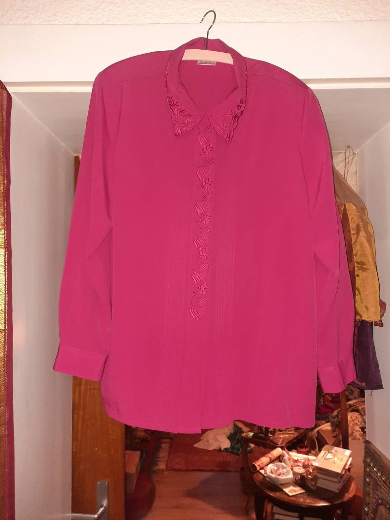 Blusevintagepink80Ereightiesml von Vintagewunderwelt