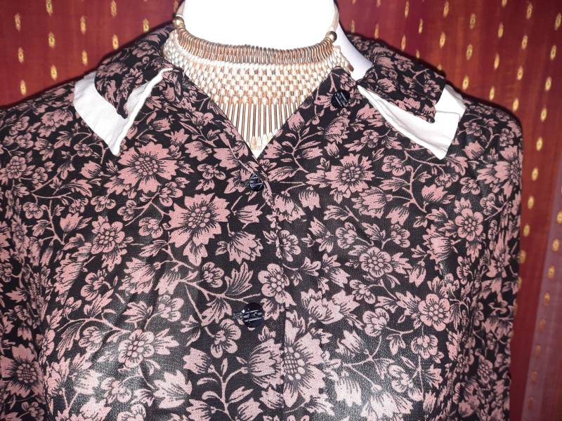 Blusevintagesgeblümtfloral von Vintagewunderwelt
