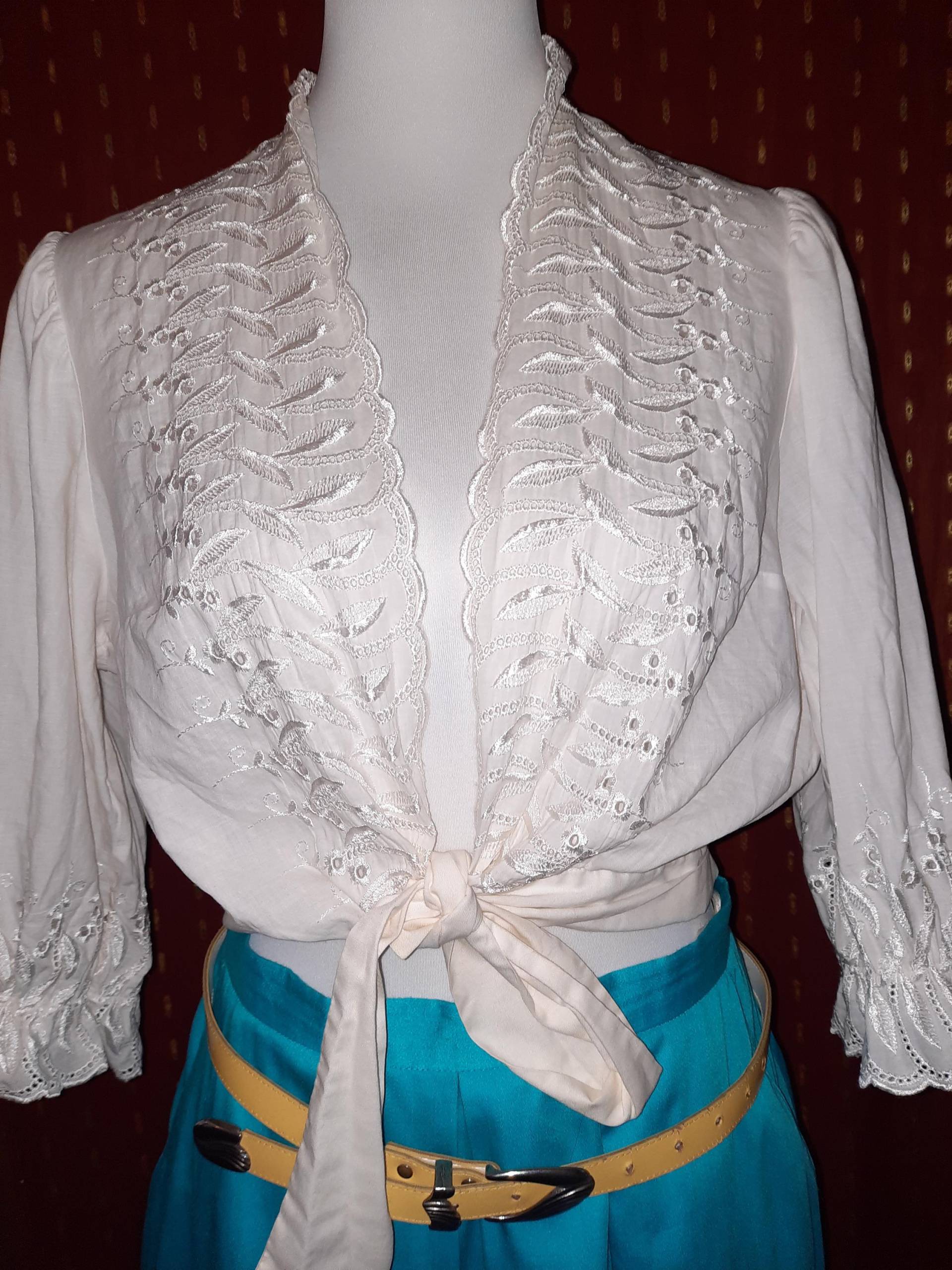 Blusevintagewickelbluse38Spitze Blusevintagewickelbluse38Spitze von Vintagewunderwelt