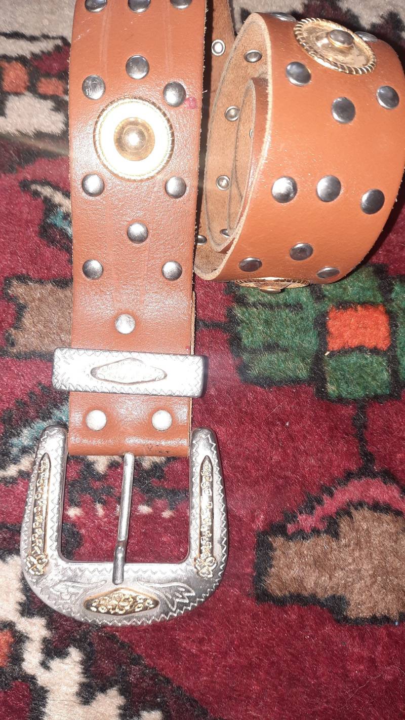 Gürtelvintagebraunsilbernietenleder657075 von Vintagewunderwelt