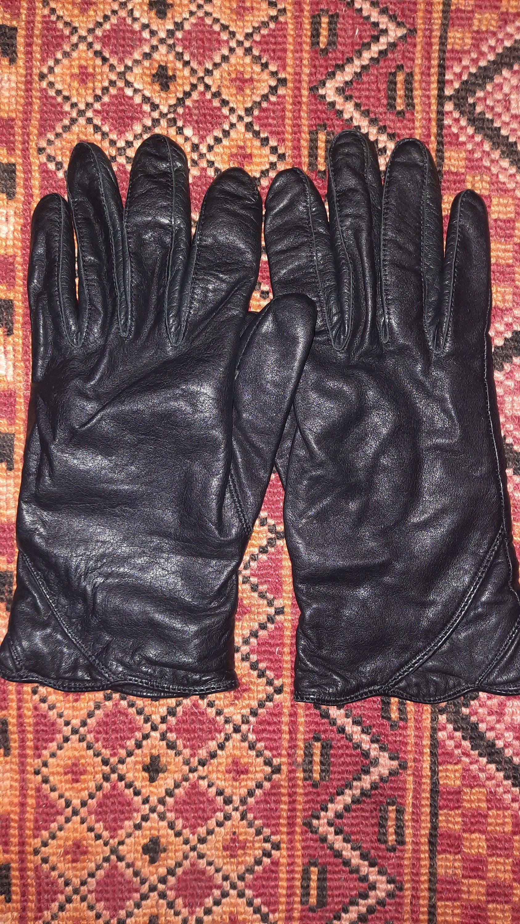 Handschuhevintageschwarzlederwollesm Handschuhevintageschwarzlederwollesm von Vintagewunderwelt