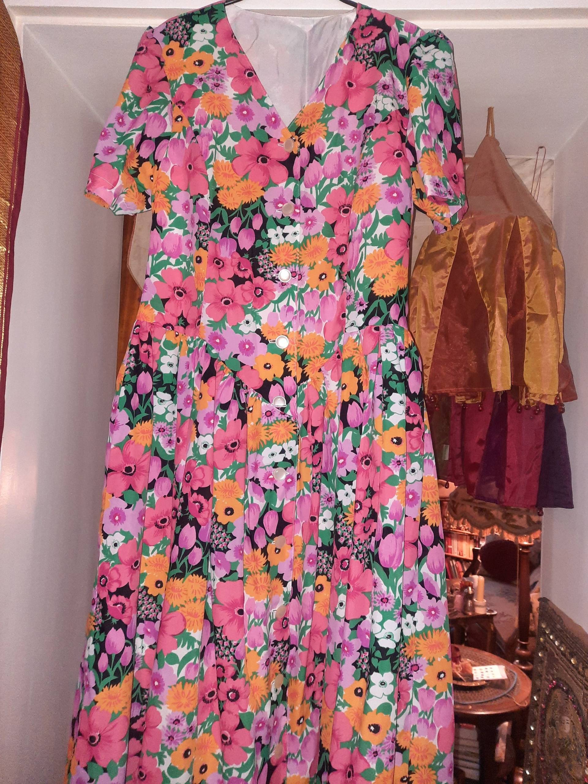 Kleidvintagefloral3870Erseventies Kleidvintagefloral3870Erseventies von Vintagewunderwelt