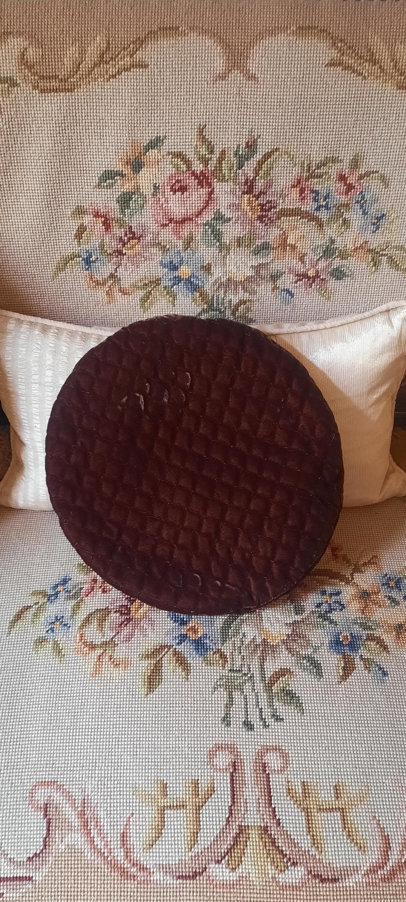 Mützevintagebordeauxsamt Mützevintagebordeauxsamt von Vintagewunderwelt