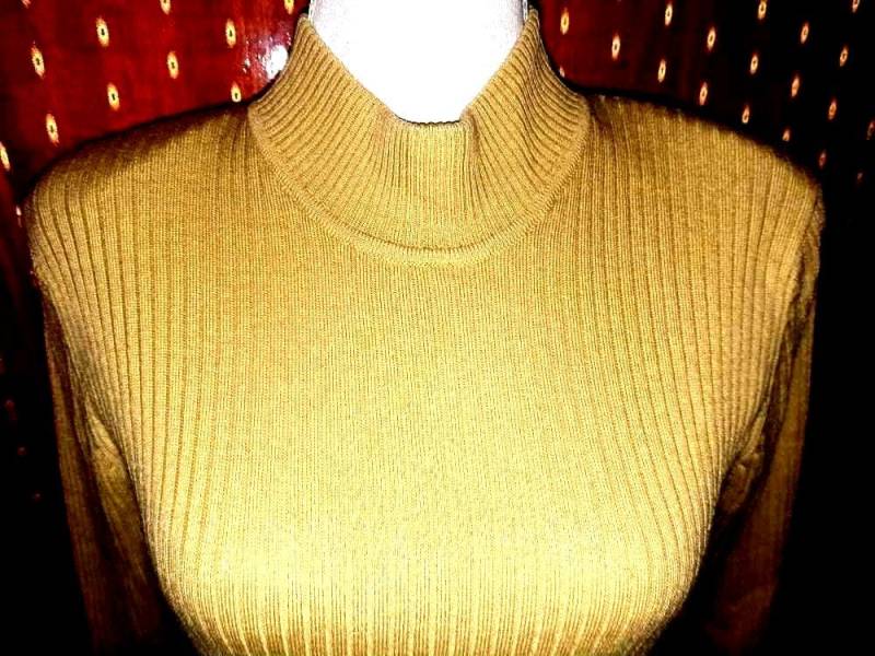 Pullipullovergelbrollirollkragenwolle von Vintagewunderwelt