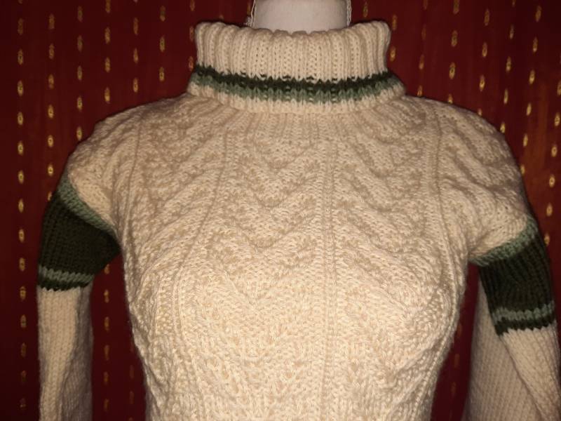 Pulloverpullivintagerollkragensmhandmadestrick von Vintagewunderwelt