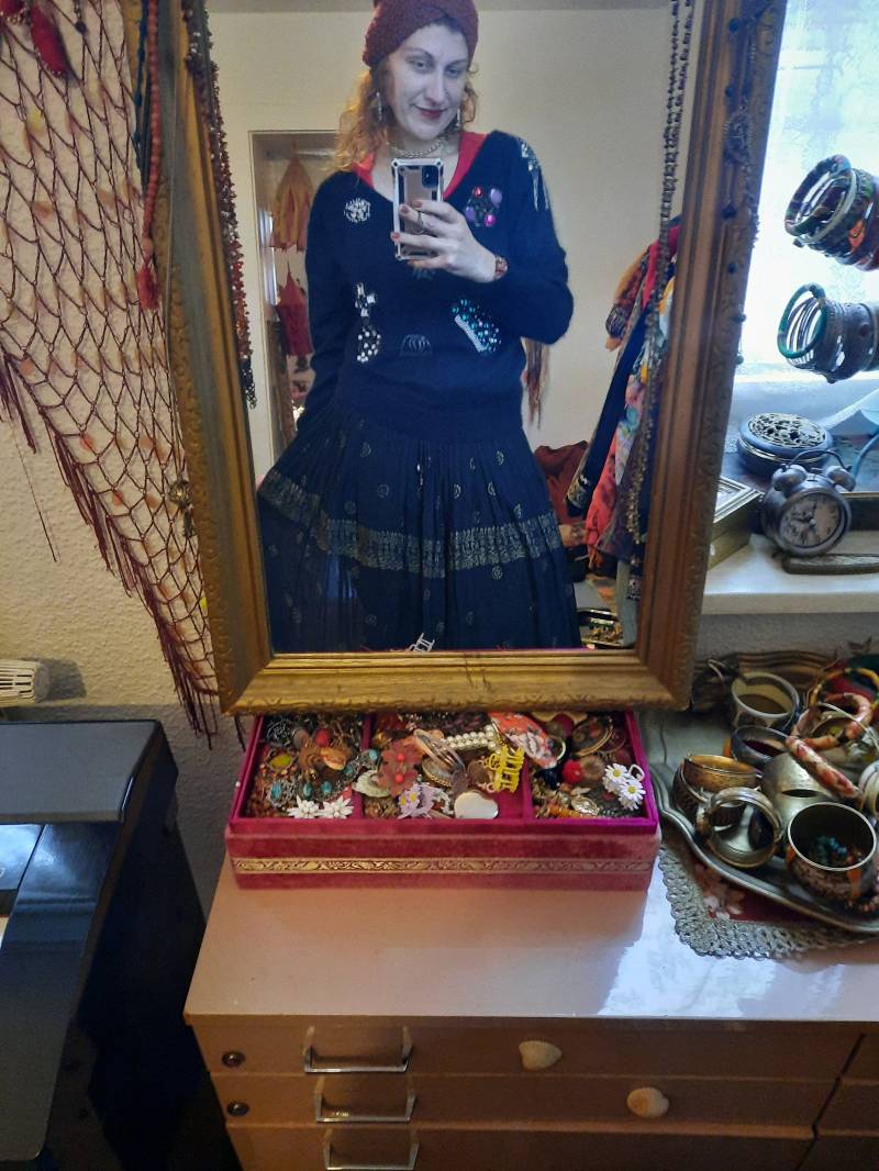 Pulloverpullivintageschwarzsm40Malinawong von Vintagewunderwelt