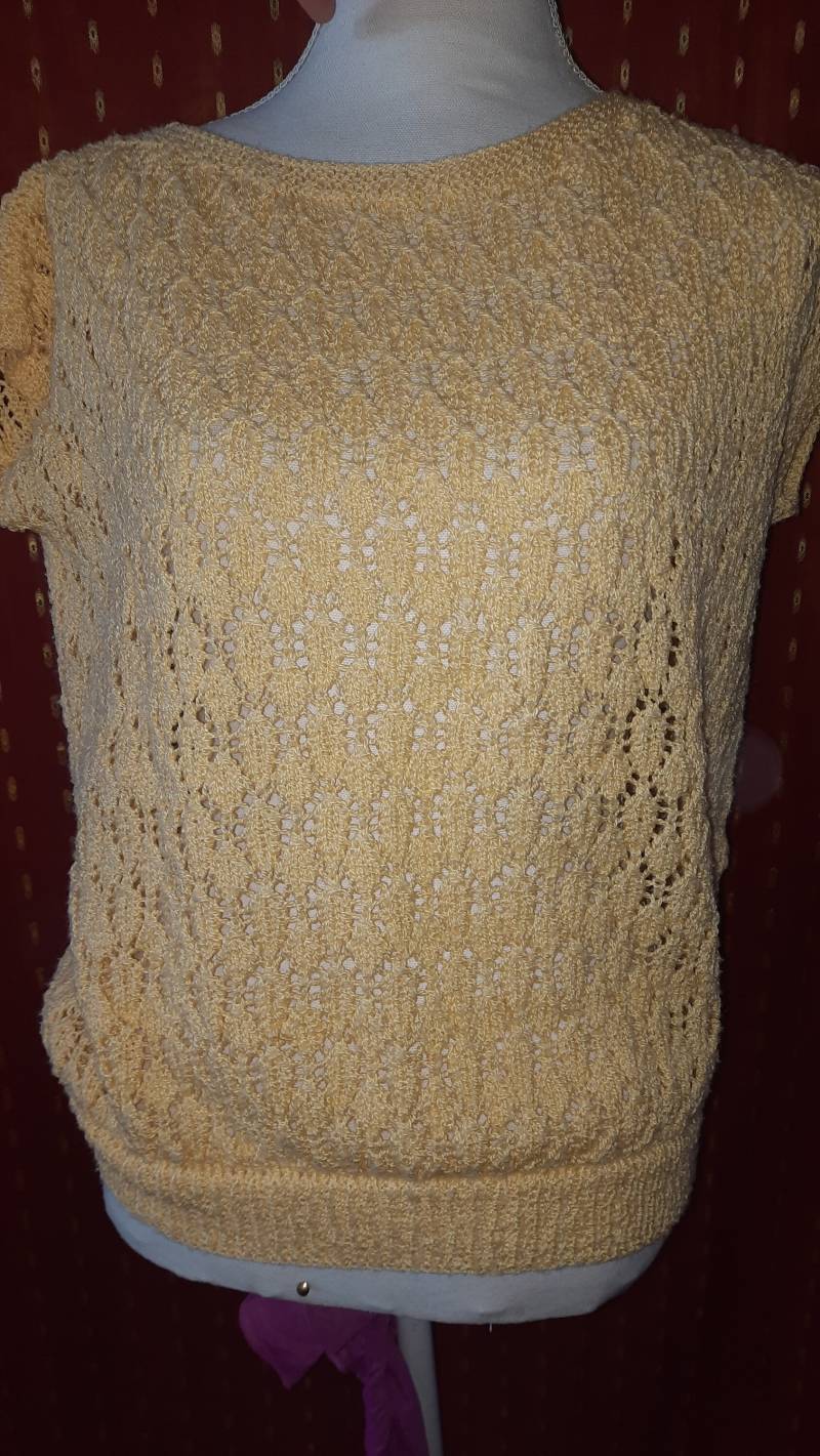 Pullunderpulligelbvintagem von Vintagewunderwelt