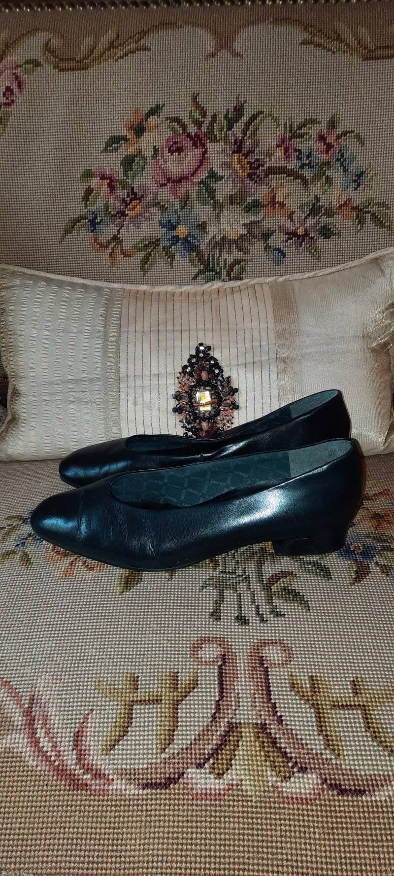 Pumpsschuhevintageschwarzleder437 von Vintagewunderwelt