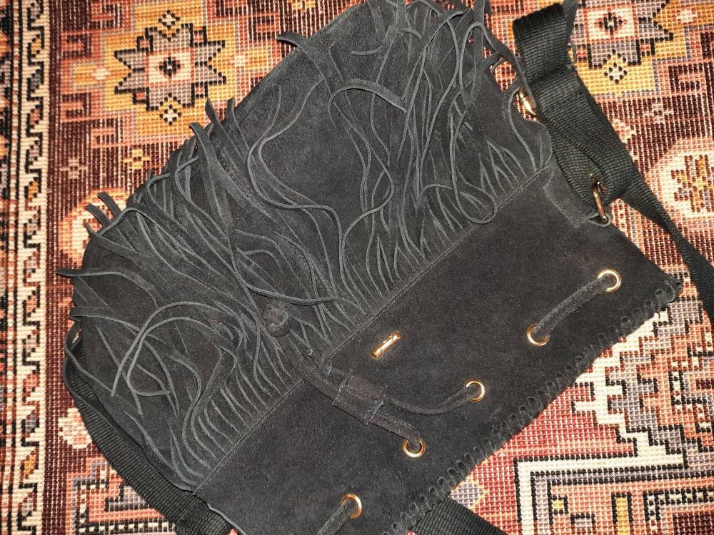 Taschelederfransenschwarz von Vintagewunderwelt