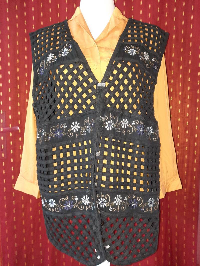 Westevintagetrachtengrauschwarzxl Westevintagetrachtengrauschwarzxl von Vintagewunderwelt
