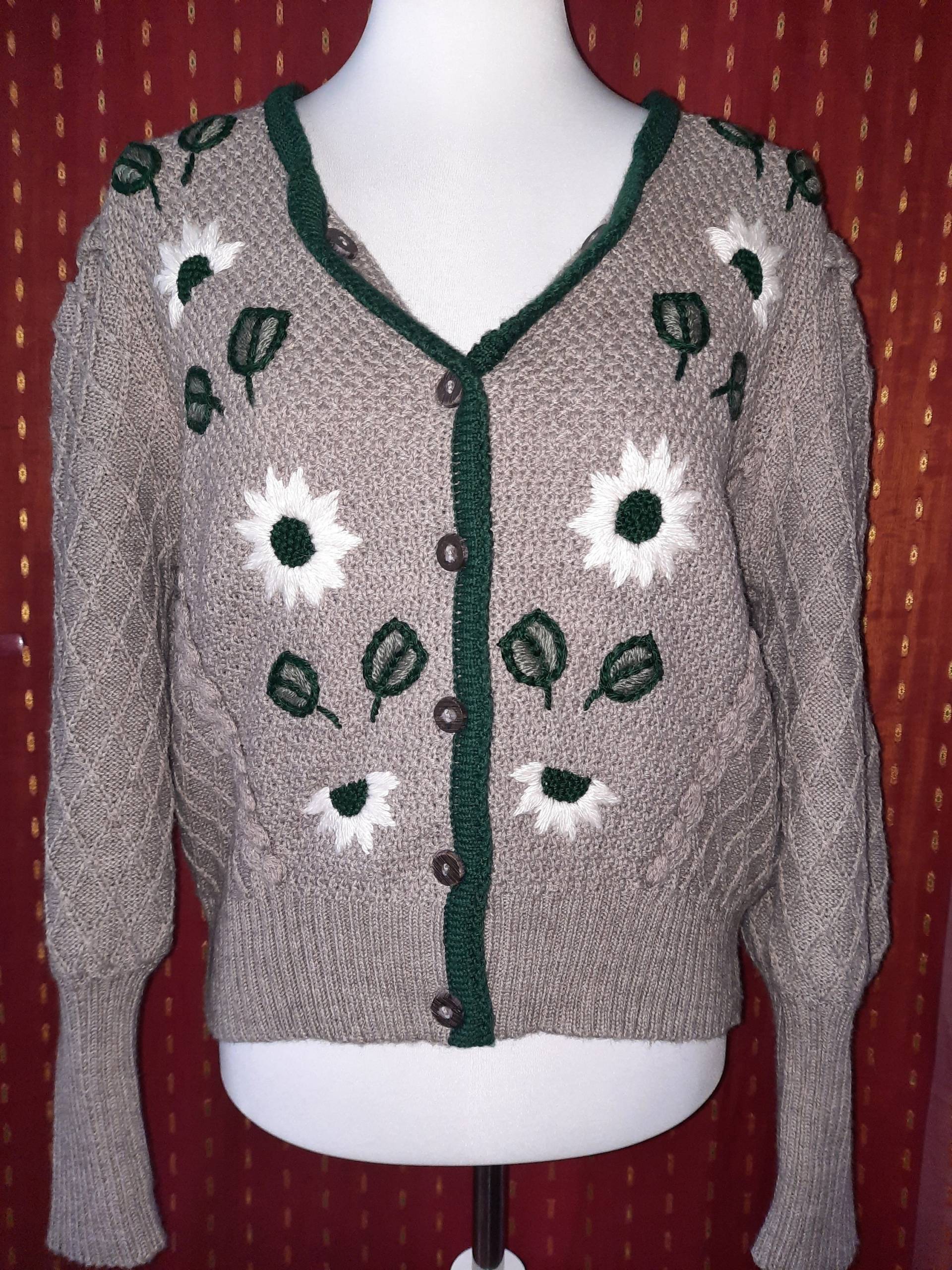 strickjackevintagetrachtengrauml von Vintagewunderwelt