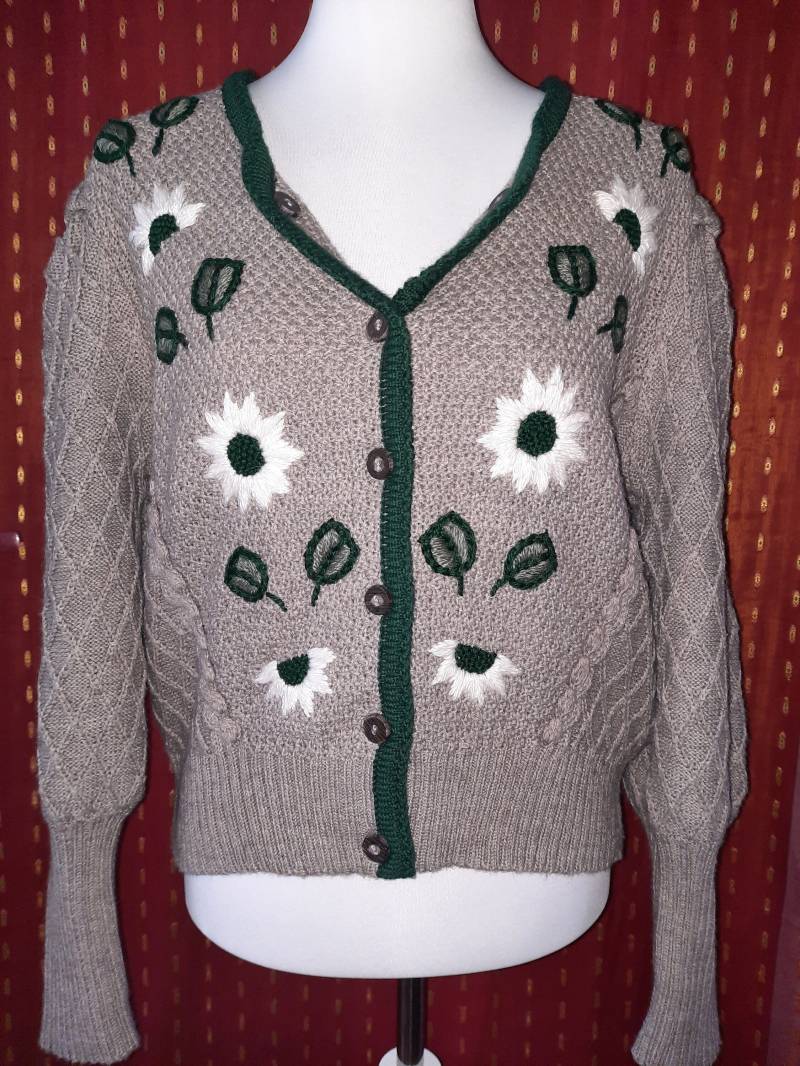 strickjackevintagetrachtengrauml von Vintagewunderwelt