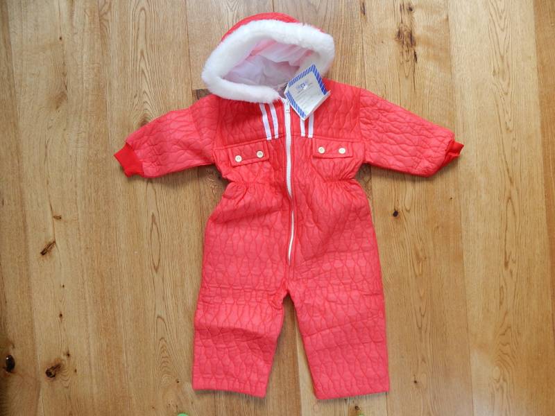 Nos Vintage Baby Leichter Schneeanzug Unisex Retro Babykleidung Polyester Rot 1970 -80 Er Jahre von Vintegelane