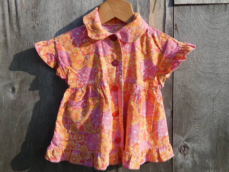 Vintage Baumwolle Baby Kleid Retro Blumen Kind Sommerkleid von Vintegelane