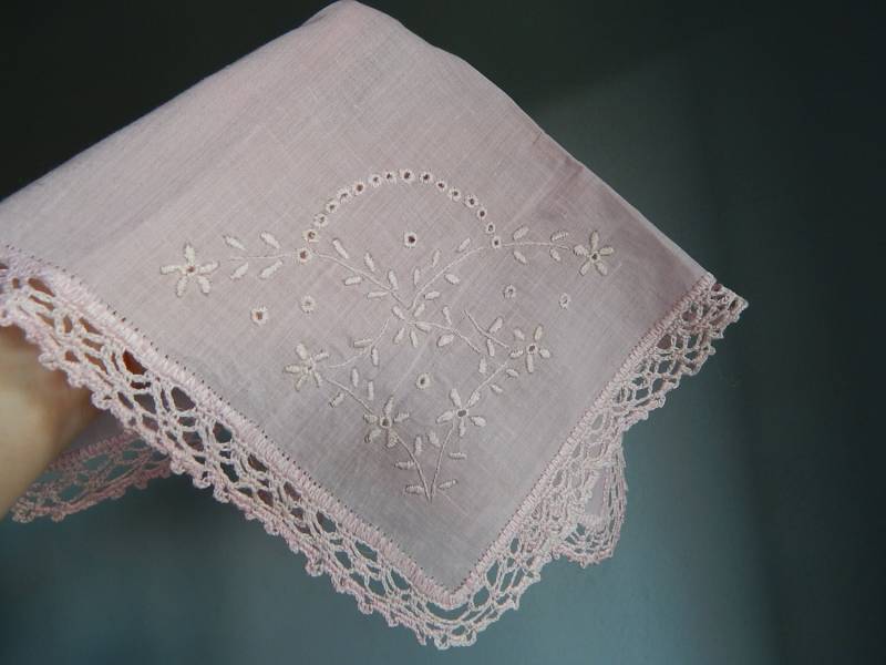 Vintage Handgemachte Rosa Taschentuch Brücke Leichte Baumwolle Accessoire Hochzeitsgeschenk Für Brautjungfer Unisex Kleidung von Vintegelane