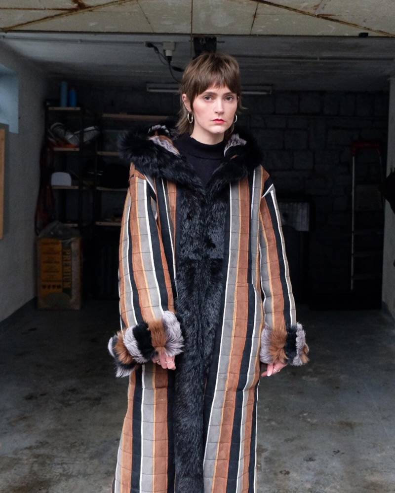 Vintage 70Er Jahre Wildleder Mantel Gestreift Boho Kapuze Mit Fell Gefüttert | M-L von VintiVintageStudio