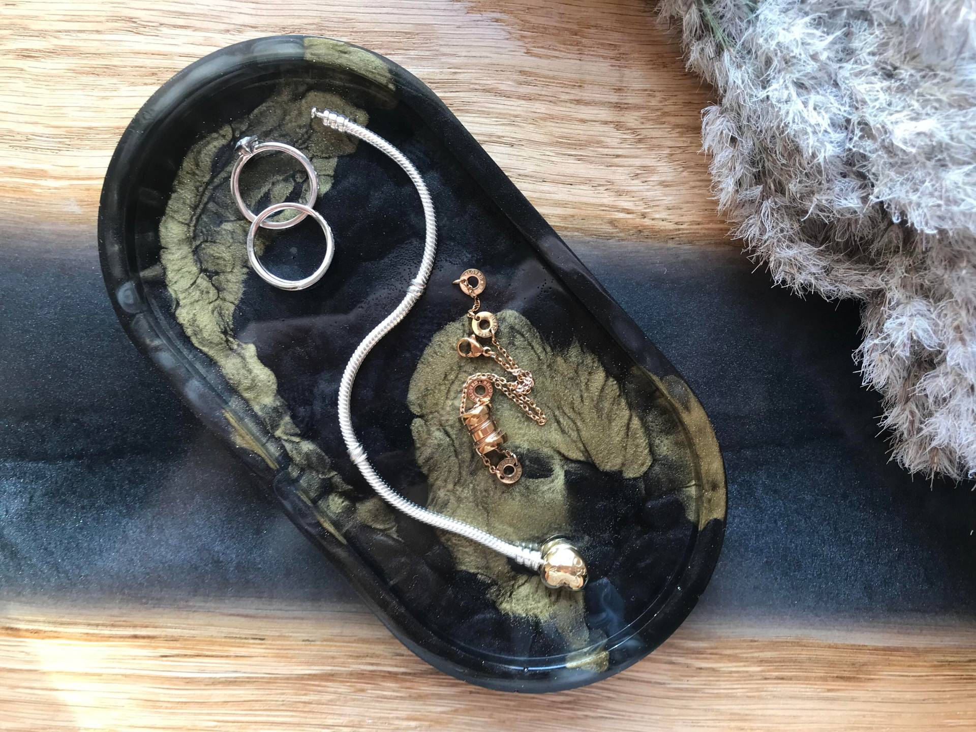 Schmuckschale | Schale Tablett Tray Seifenschale Schmuckablage Ringschale Bad Individuelle Geschenke Marmor Schwarz Gold von ViolartDE