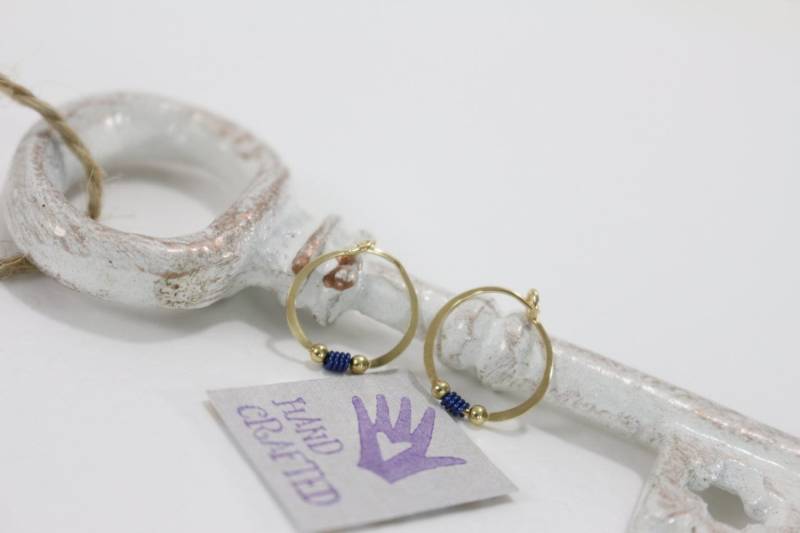 Gold Filled Creolen Blau Titan Spule Klassisch 1/2 "Endlos Rund Handgefertigt Gold Filled Creolen Blau Titan Spule Klassisch 1/2 "Endlos Rund Handgefertigt von VioletandVirtue