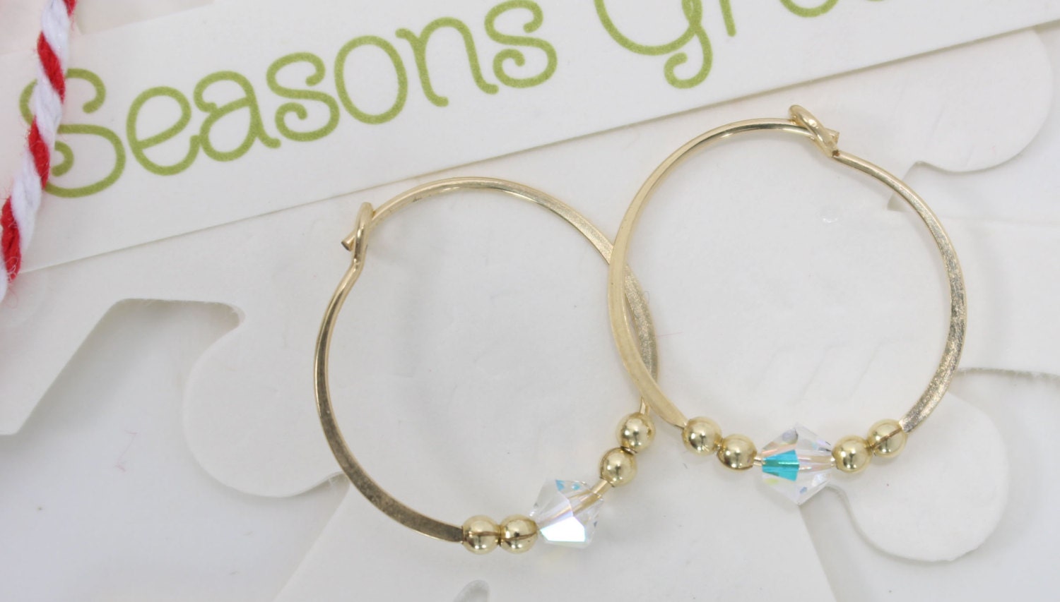 Gold Filled Creolen Klare Swarovski Kristall Perle Endlos Rund Handgearbeitet Mit Zwei Perlen Versetzt Gold Filled Creolen Klare Swarovski Kristall Perle Endlos Rund Handgearbeitet Mit Zwei Perlen Versetzt von VioletandVirtue