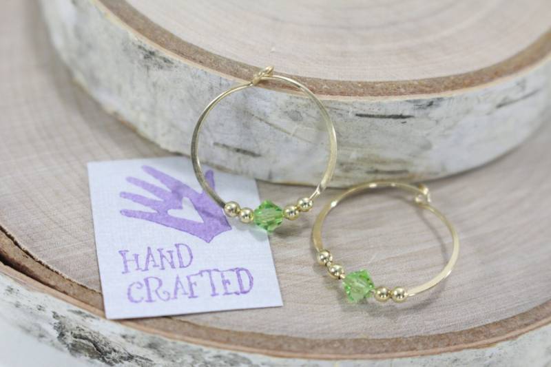 Gold Filled Creolen Peridot Swarovski Kristall Perle Endlos Rund Handgefertigt Gold Filled Creolen Peridot Swarovski Kristall Perle Endlos Rund Handgefertigt von VioletandVirtue