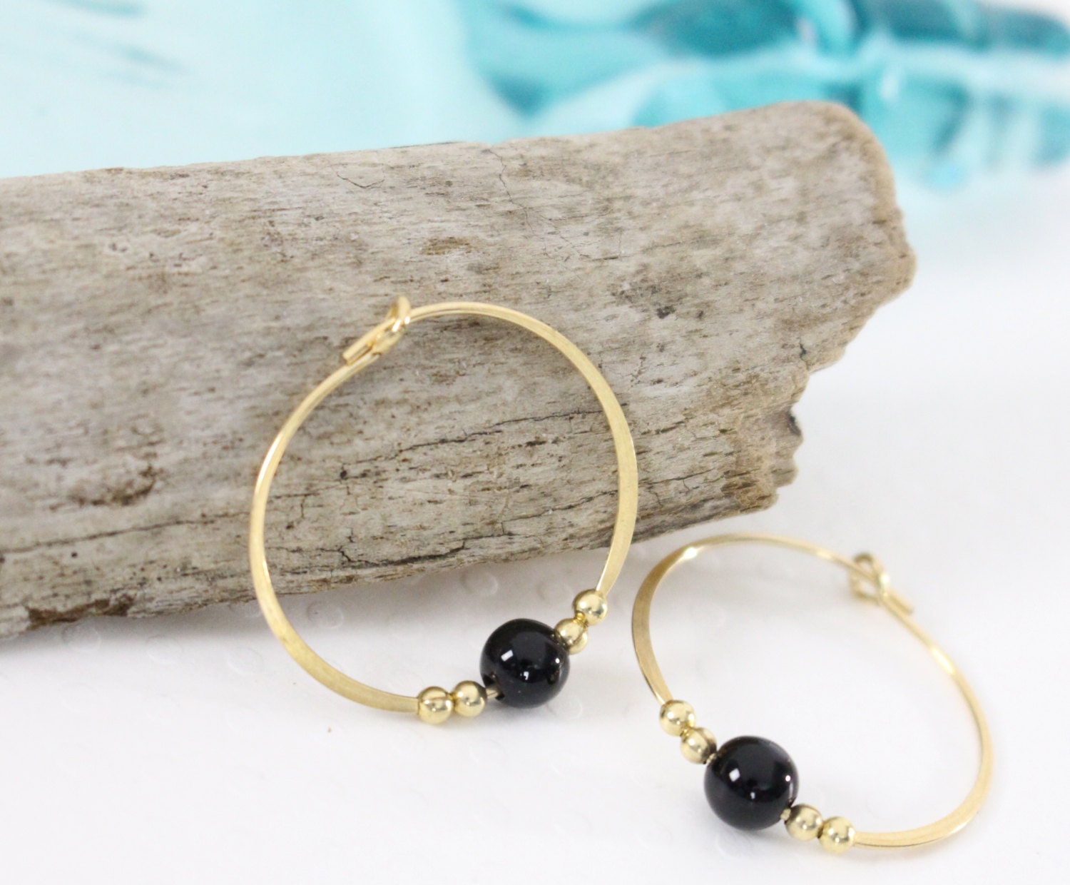 Gold Gefüllte Hoop Ohrringe Schwarz Onyx Perle Halbedelstein Endlos Rund Handgemacht Gold Gefüllte Hoop Ohrringe Schwarz Onyx Perle Halbedelstein Endlos Rund Handgemacht von VioletandVirtue