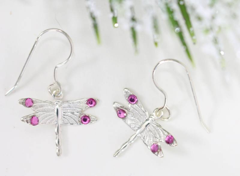 Vergoldete Ohrringe Mit Libelle. Sterling Silber Rosa Edelsteine An Jedem Flügel. Waldland, Insekt, Natur Inspiriert. Gärtner von VioletandVirtue