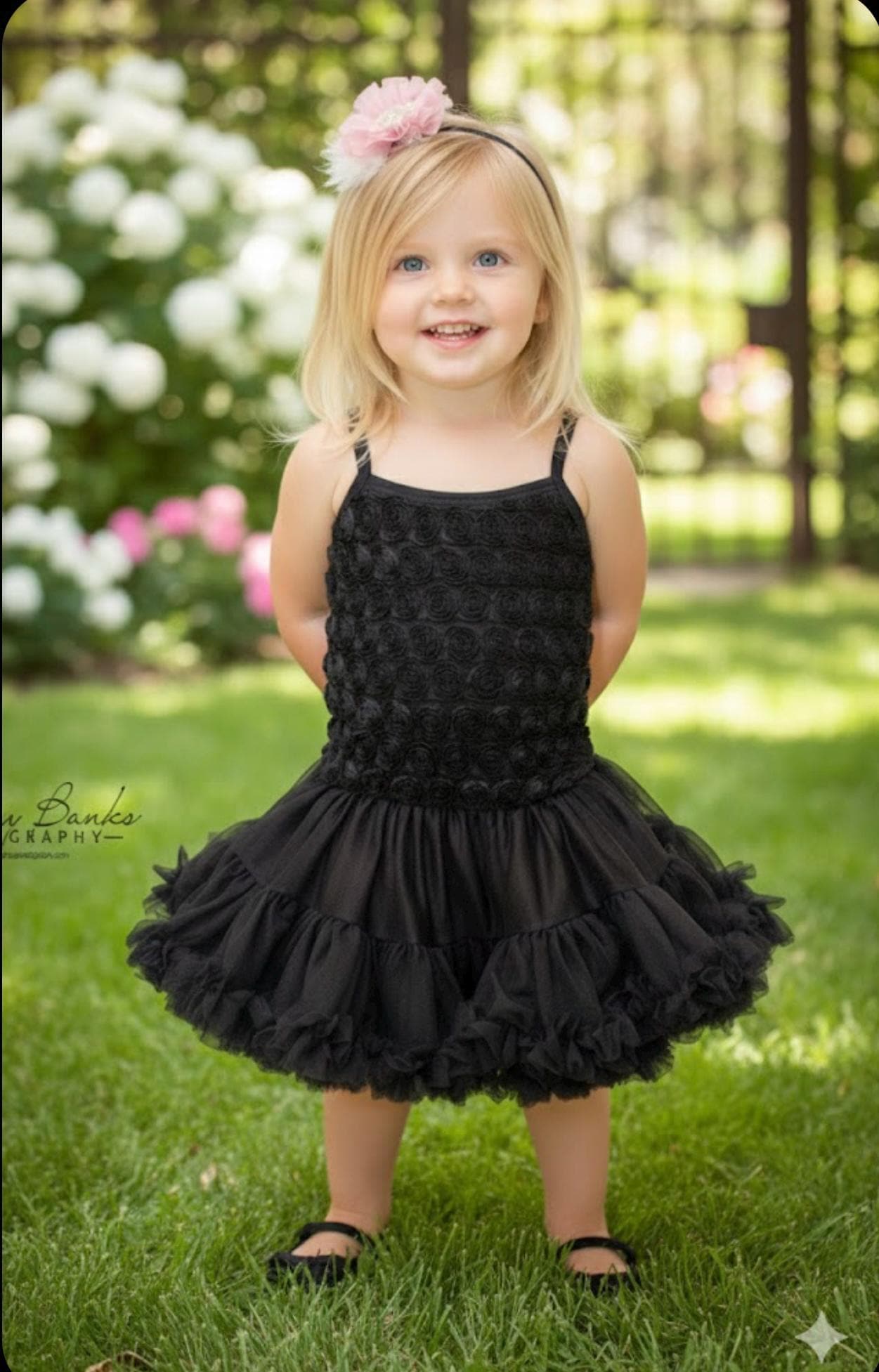 Schwarze Rosette Tüll Kleinkind Kleid Geburtstagsparty Pettidress von VioletsBoutiqueGoods