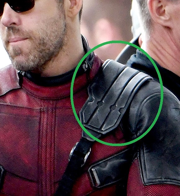 Deadpool 2 Schulterpolster-Zubehör Deadpool 2 Schulterpolster-Zubehör von VirateckWorkshop