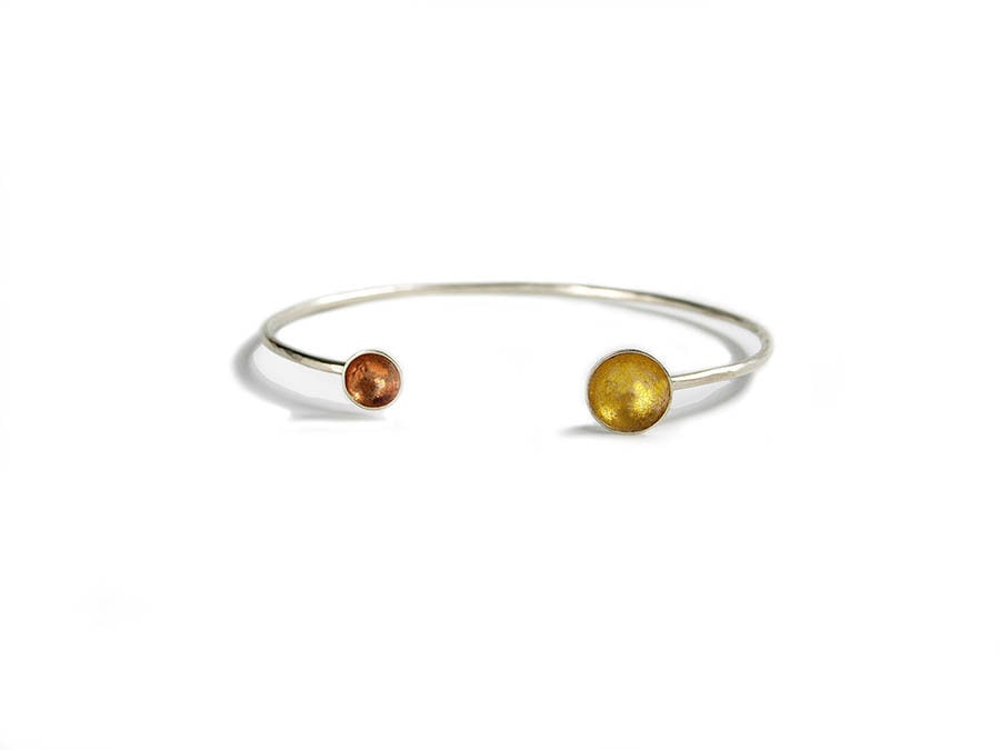Zartes Reverse Cuff Armband Aus Silber Mit Blattgold Und Kupfer von VirginiaStevensDsgns