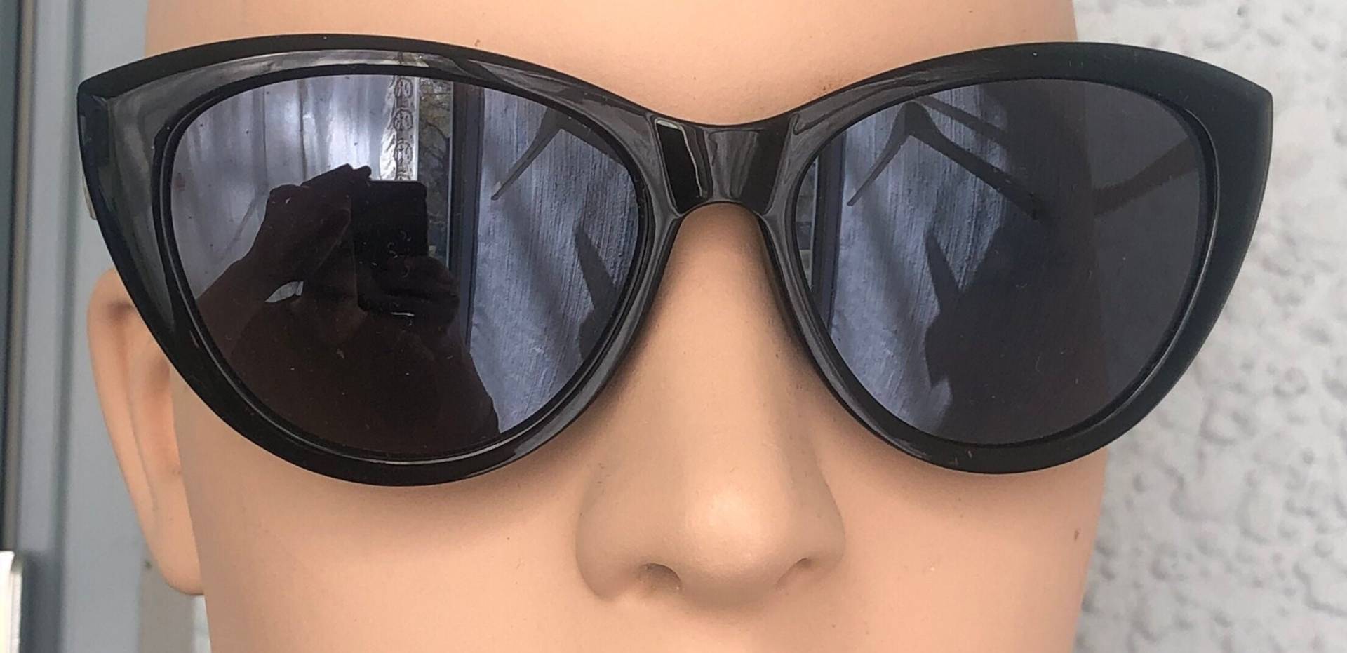 Sonnenbrille Katzenaugen Schwarze Gläser Uv-Schutz 400 Töne Neu Unbenutzt Kratzfrei Qualitätslinsen Schirme Damen von VirtageVintage