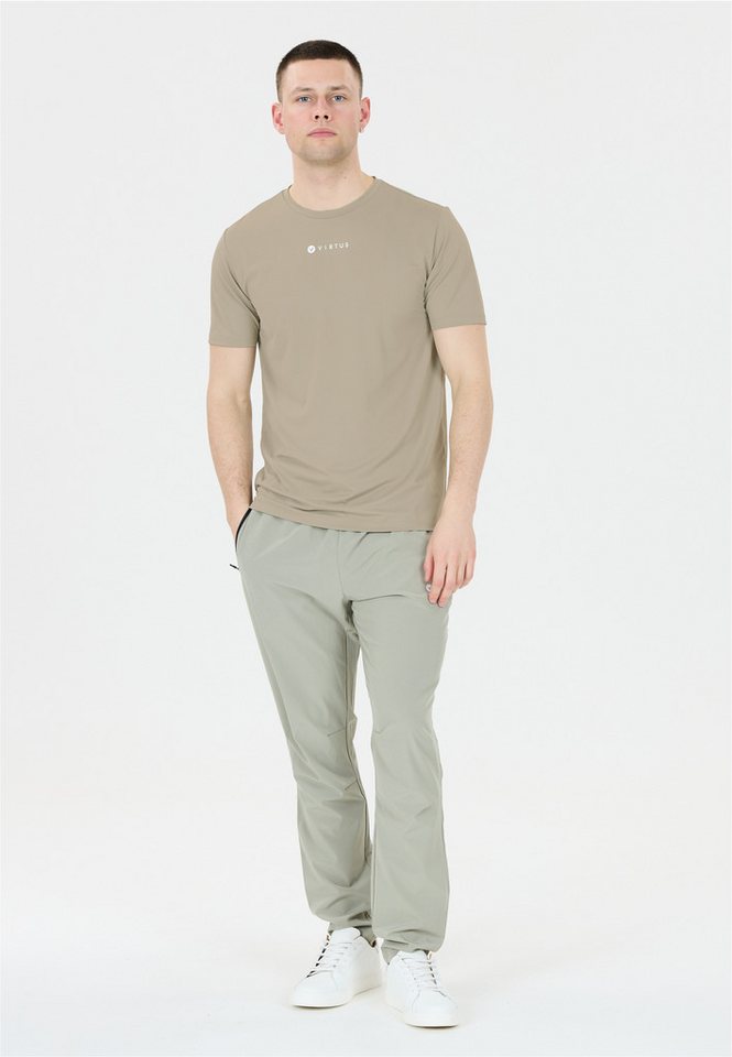Virtus Funktionsshirt Roger V2 mit praktischer Quick-Dry-Funktion von Virtus