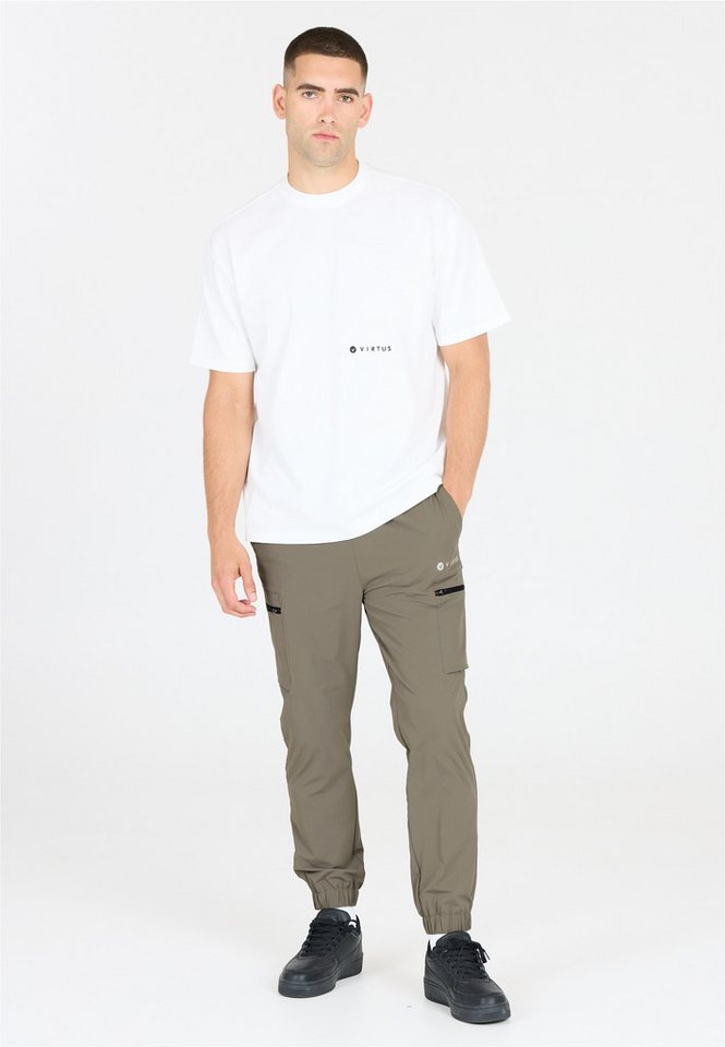 Virtus Sweathose Ayden im funktionalen Cargo-Design von Virtus
