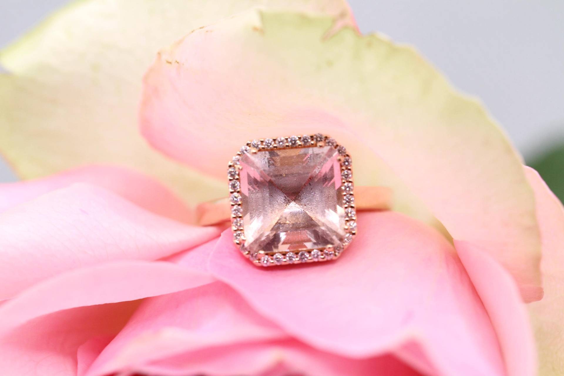 Morganit-Ring 10x10 Mm in 585 Roségold Mit 0, 19 Ct Tw/Vs Diamant-Halo | 6, 63 G Verlobungsring Marke Juwelier Christ von ViselaJewelry