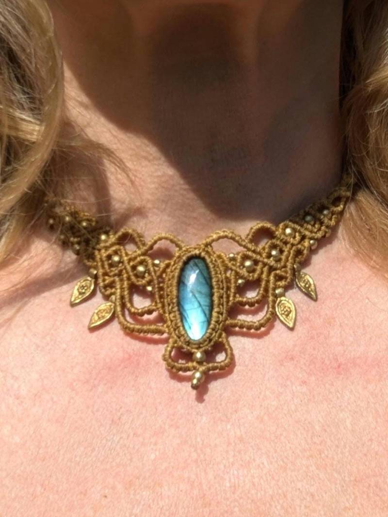 Feenkette Makrameekette Mit Labradorit, Gelb, Handgemachte Halskette, Heilstein, Fantasy, Makrameehalsband Blauem Edelstein von Vishaad143