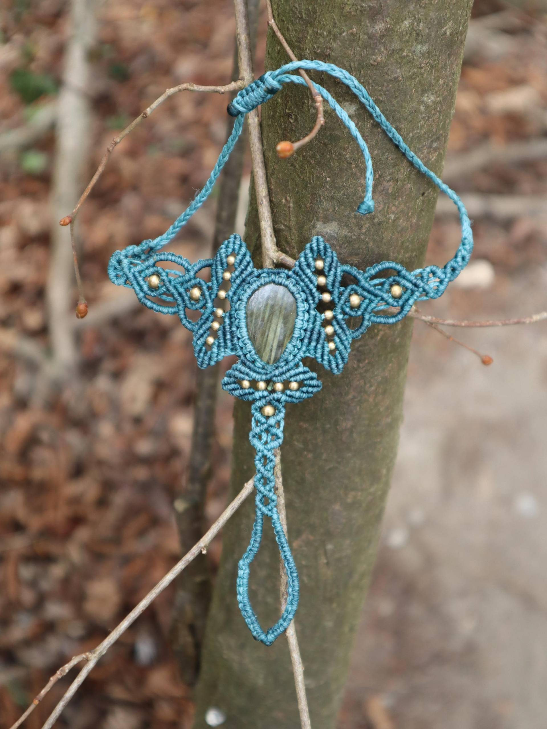 Makramee Hand Collier Mit Labradorit in Türkis, Kette, Macramee Schmuck , Armband, Elfen, Goa von Vishaad143