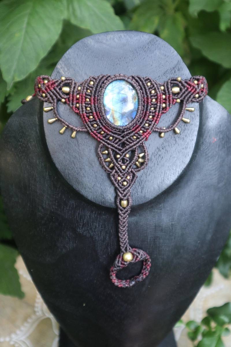 Makramee Hand Oder Fuß Collier Mit Labradorit, Braun Rot, Barfußsandale, Macramee Schmuck , Fußkette Elfen, Goa von Vishaad143