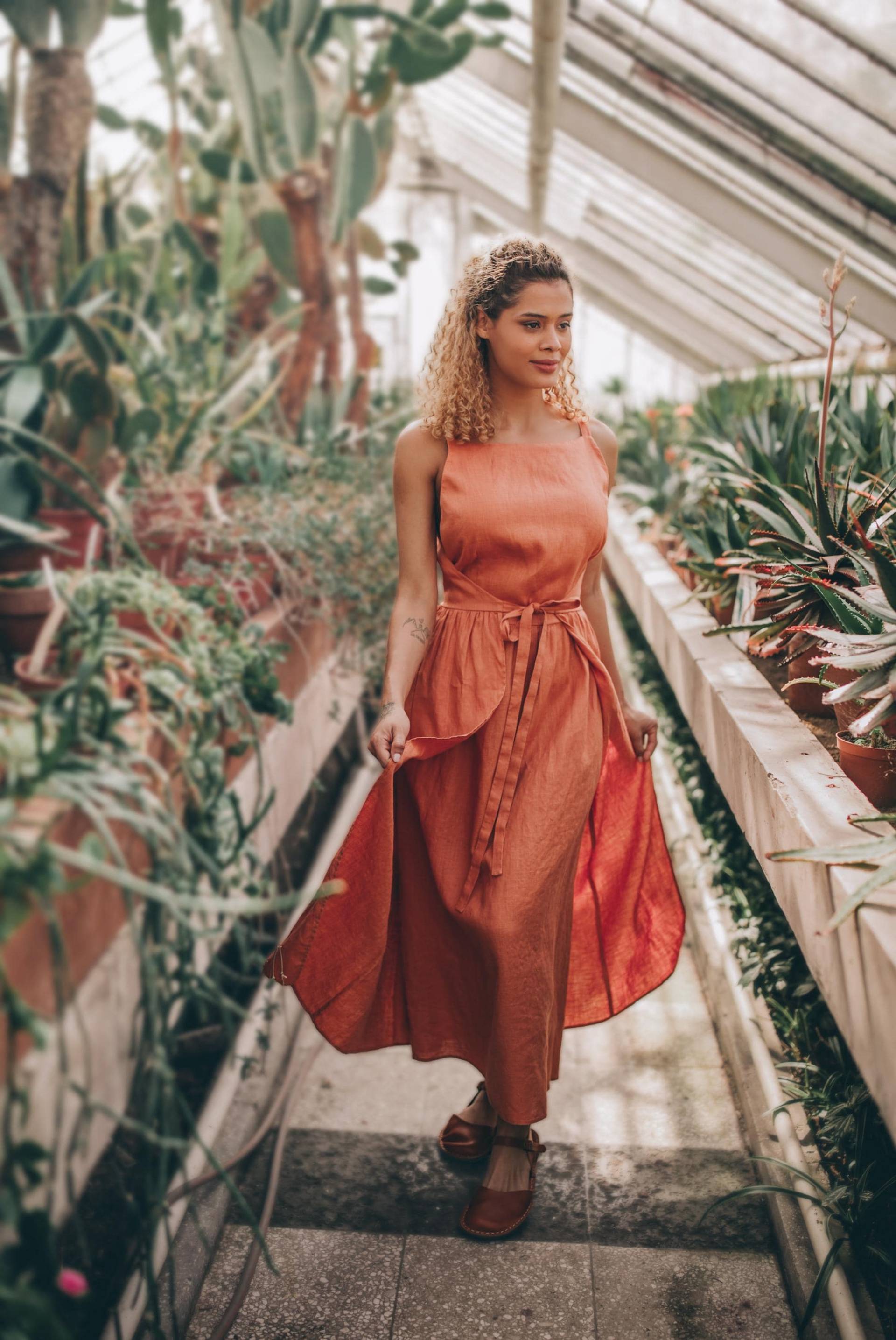 Boho Leinen Wickelkleid Damen Sommerkleidung von VisibleArt