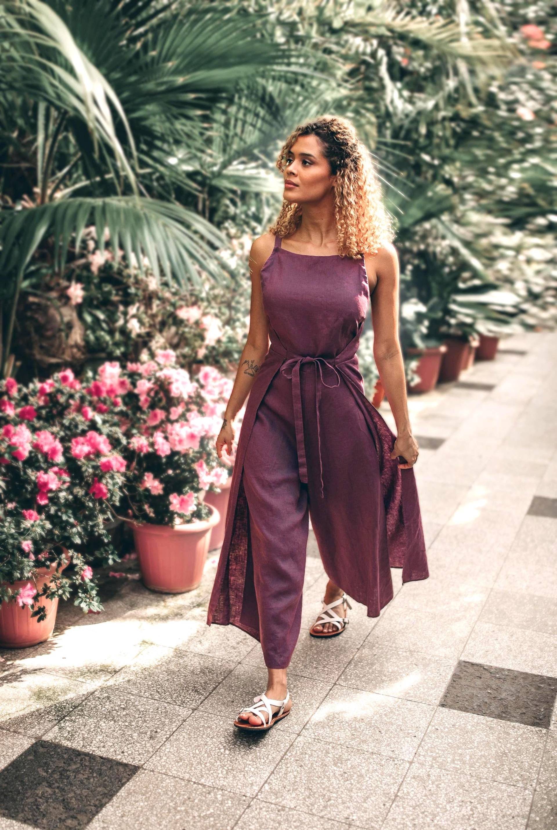 Handgefertigter Doppel Wickel Jumpsuit Aus Leinen Ärmelloser Sommer Overall, Leinen Kleidung von VisibleArt