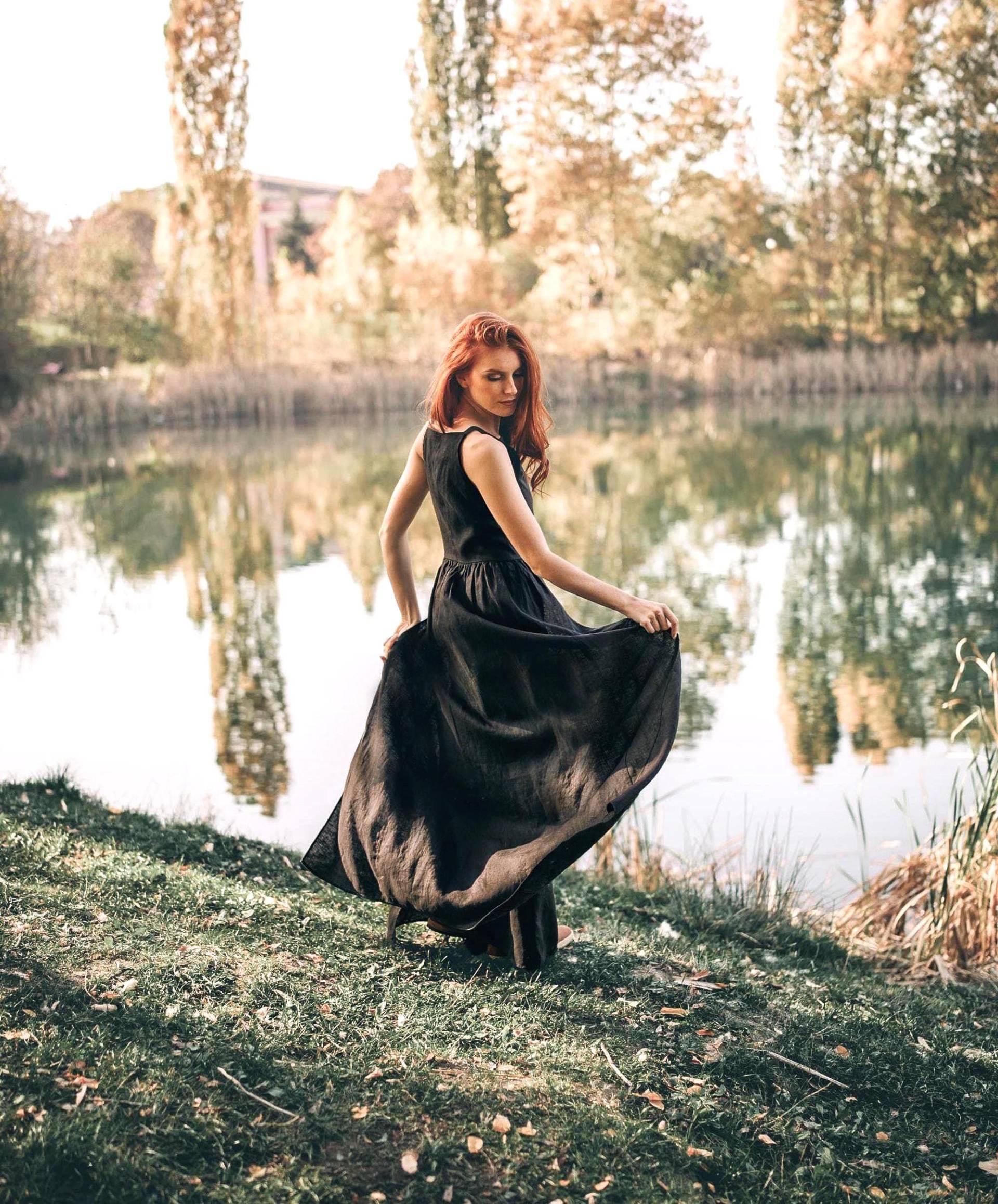 Handgefertigtes Doppelwickel-Leinen-Maxikleid Boho-Sommerkleidung von VisibleArt