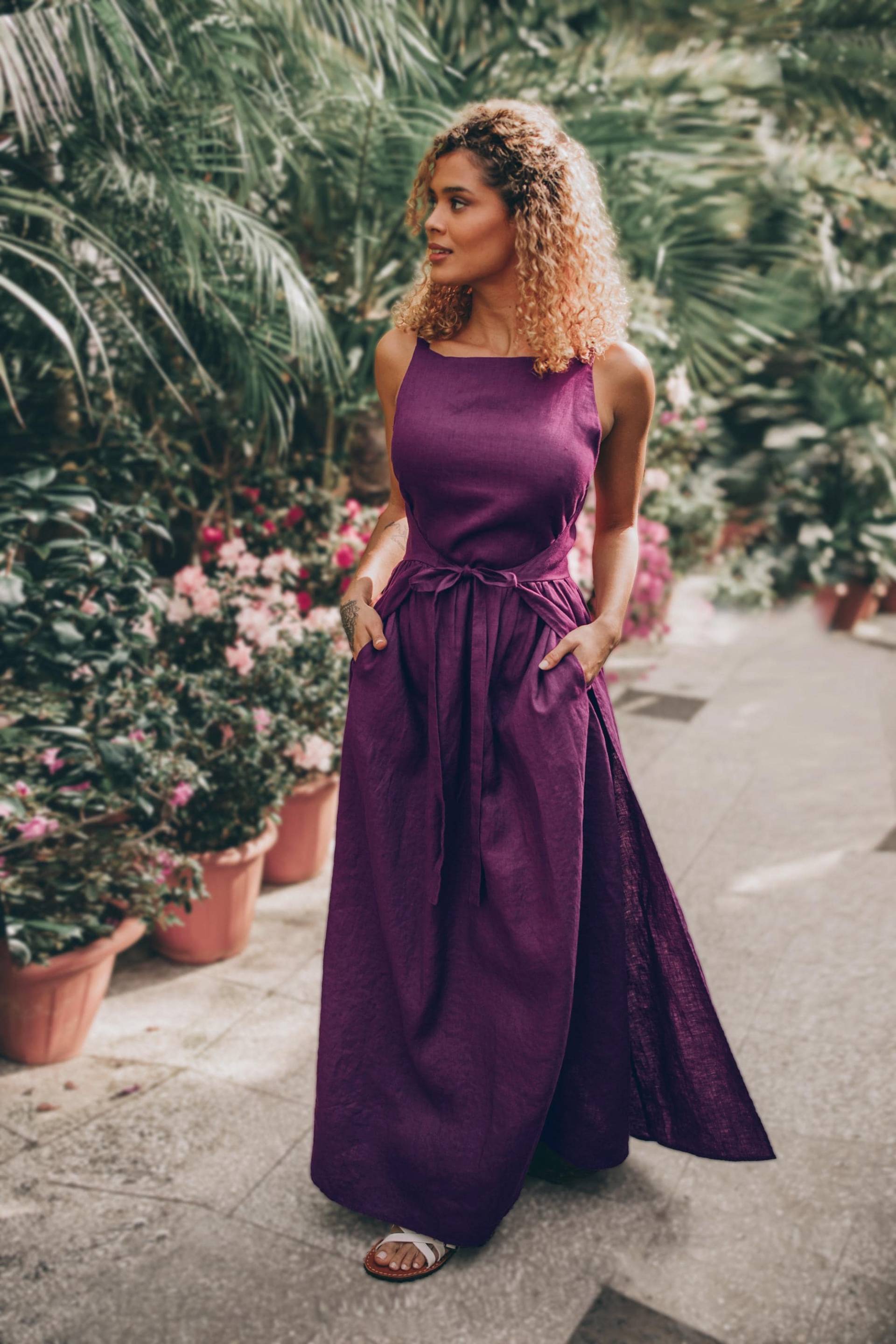 Handgefertigtes Lila Leinen Maxikleid, Doppelwickelkleid Boho Kleidung von VisibleArt