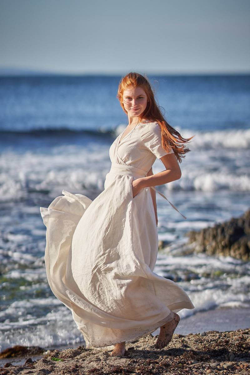 Leinen Brautkleid, Hochzeitskleid in Übergröße, Boho Hochzeitskleid, Sommerhochzeitskleid, Weißes Leinenkleidung von VisibleArt