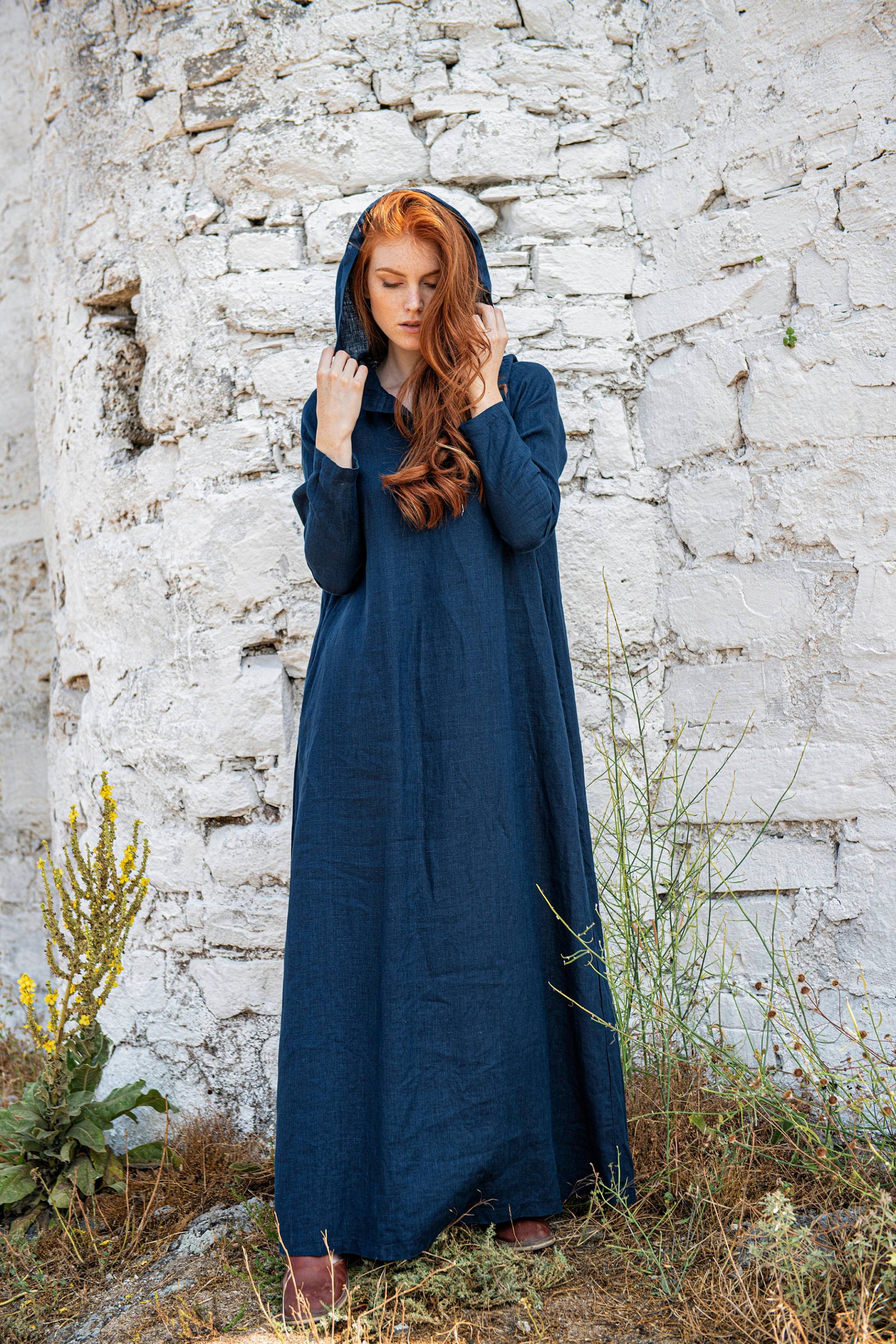 Nachtblaues Leinenkleid Mit Kapuze, Schweres Leinen Maxikleid, Leinen-Kaftan Taschen, Bescheidenes Leinenkleid, Abaya, Für Frauen von VisibleArt